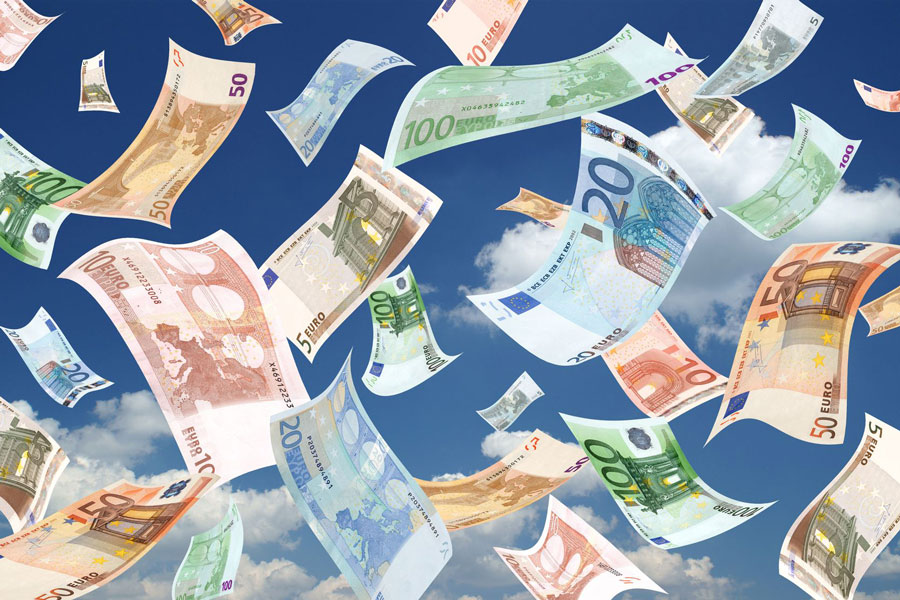 Transfer fees: monetary flows in European football