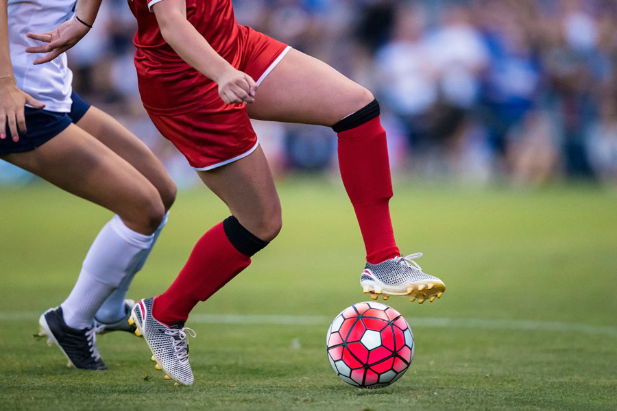 Women's football analysis : a comparison of five major leagues
